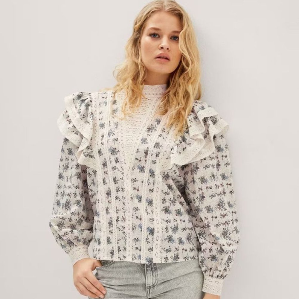 NWOT Mango Ruffled embroidered blouse